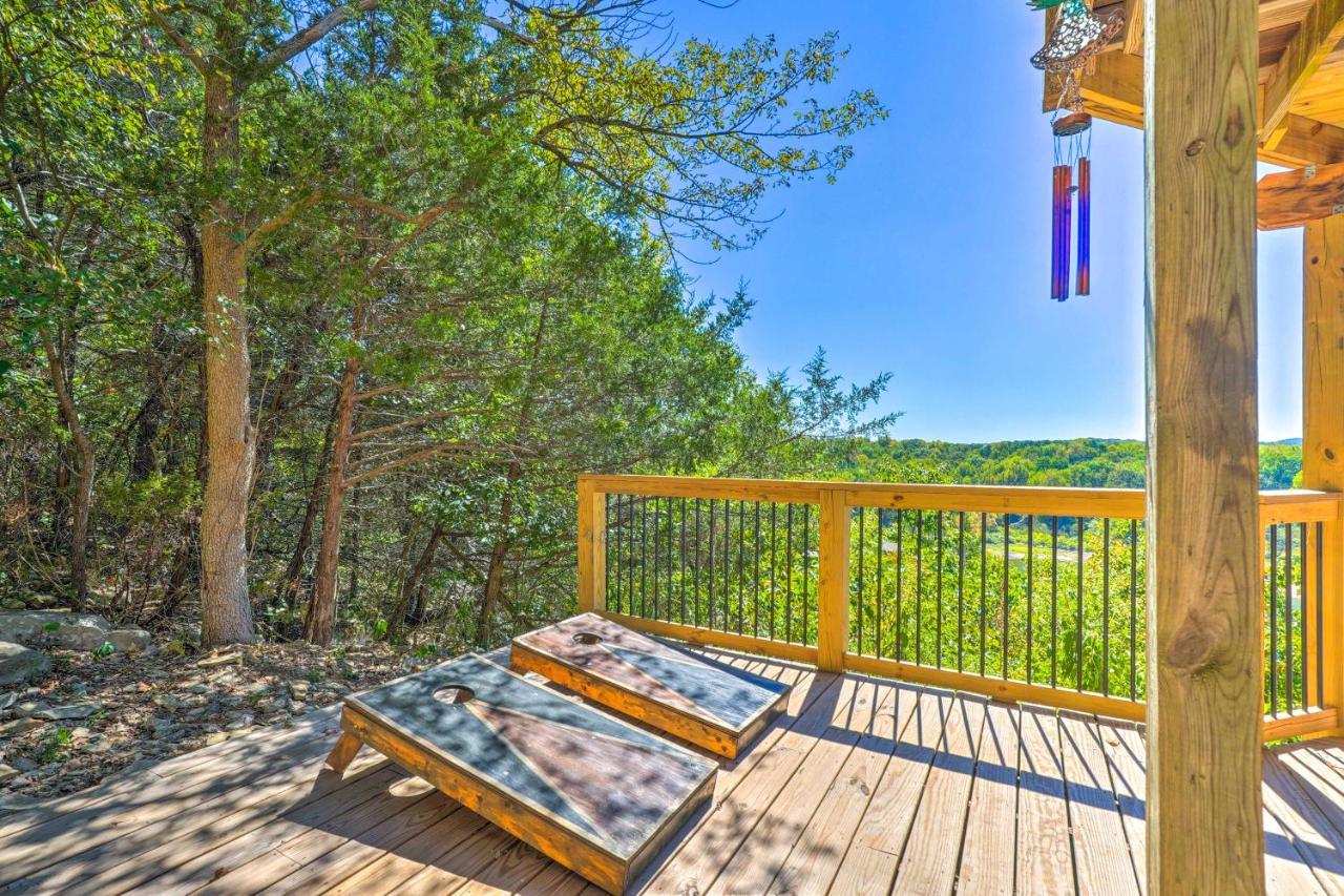 Colorful Golden Getaway With Panoramic Views! Villa Luaran gambar